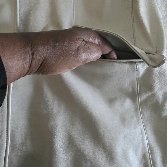 Women's Creme Tailored Leather Blazer Size 2X - Picture 11 of 14